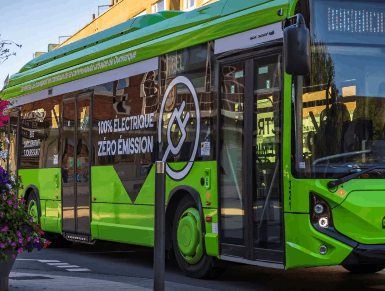 Transdev and Pathway partner to improve mobility and public transport performance through LiveAI™